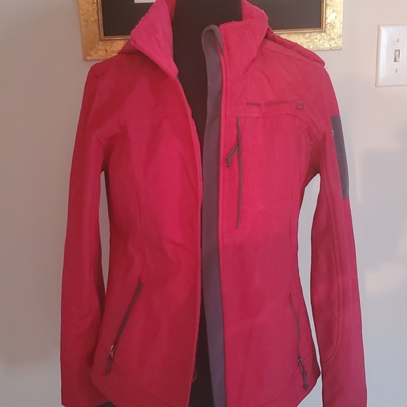 Free Country Jackets & Blazers - "HOST PICK" FREE COUNTRY HOODED JACKET